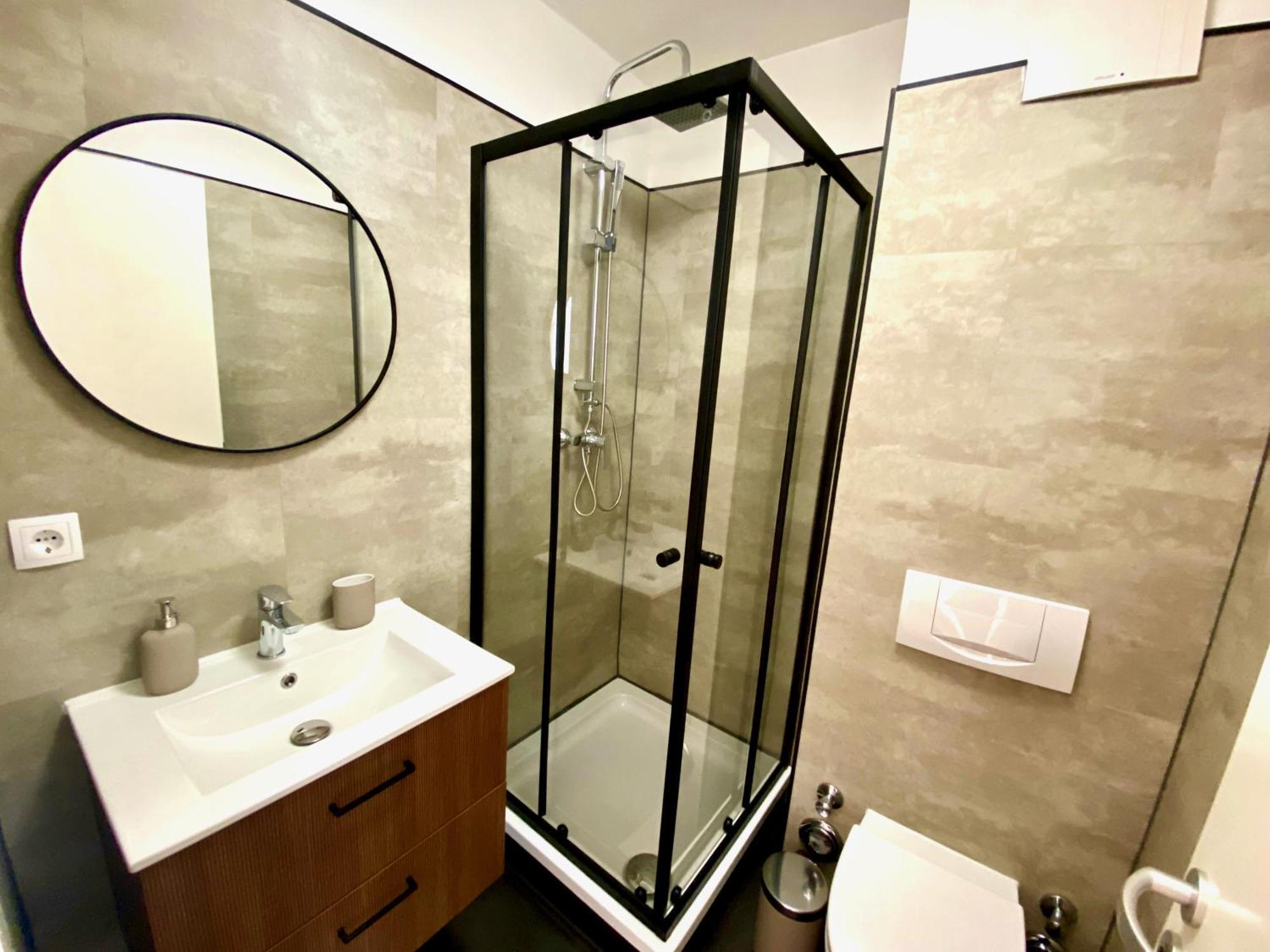Gemuetliches 1R Apartment Mit Balkon, Parking, Tv Streaming マクデブルク エクステリア 写真
